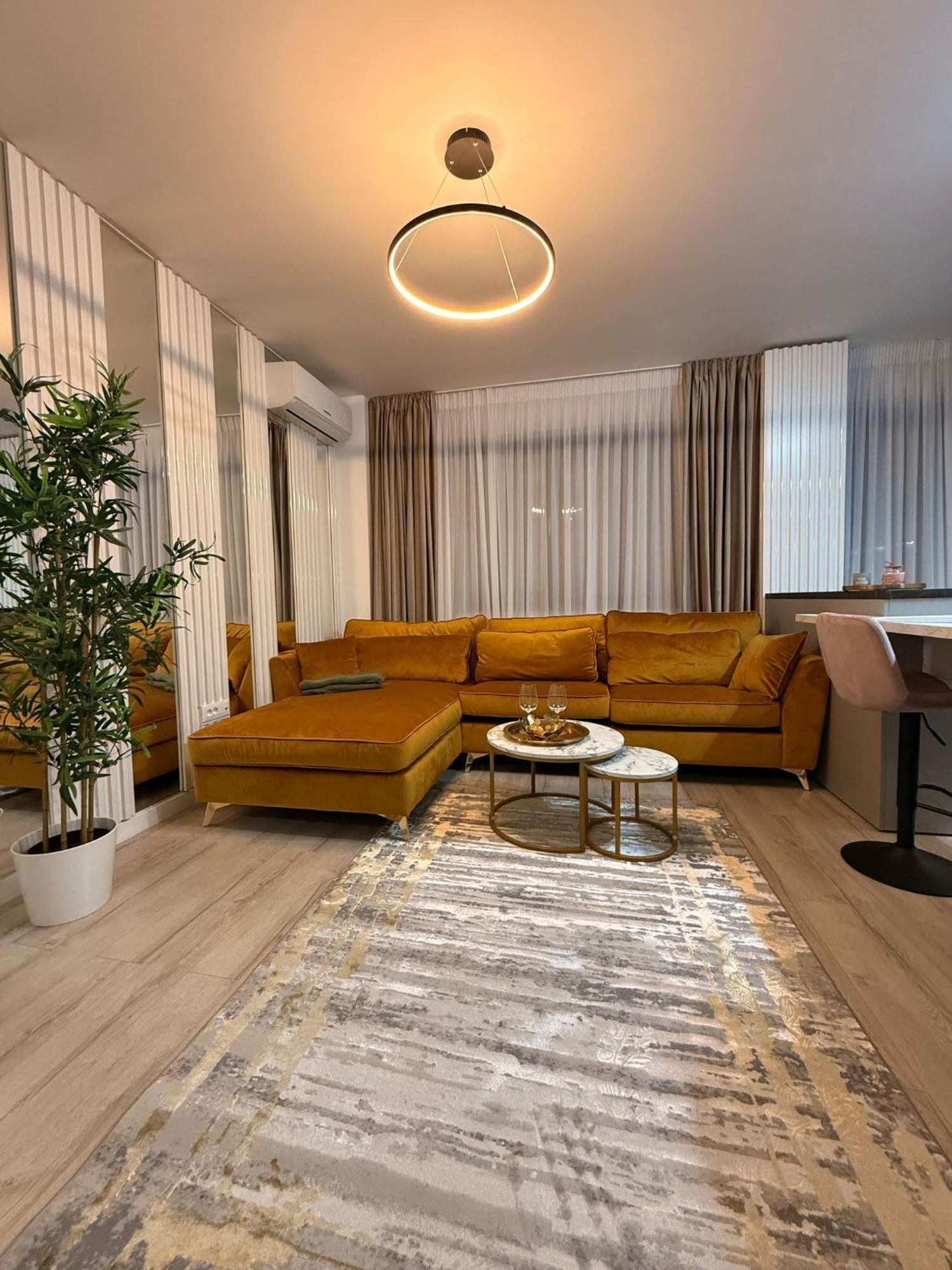 Luxevibe Apartments Near Mall Moldova Iasi Exterior foto